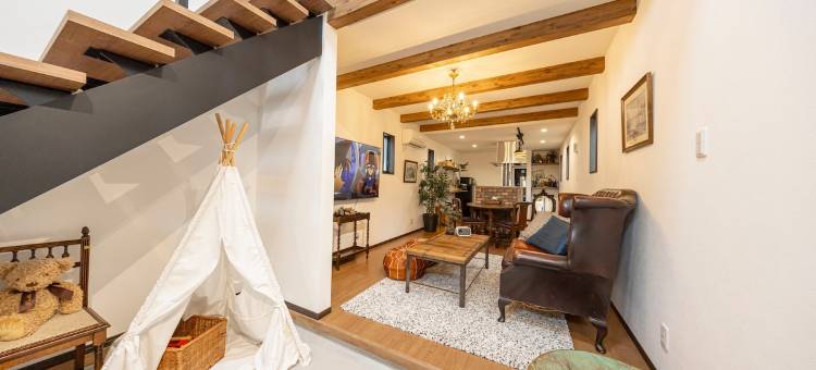 【Antiques Gifu Station East】整栋别墅，最多可容纳10人(【Antiques Gifu Station East】Entire Villa for up to 10 Guests | 10-Min Walk from JR Gifu Station)图片