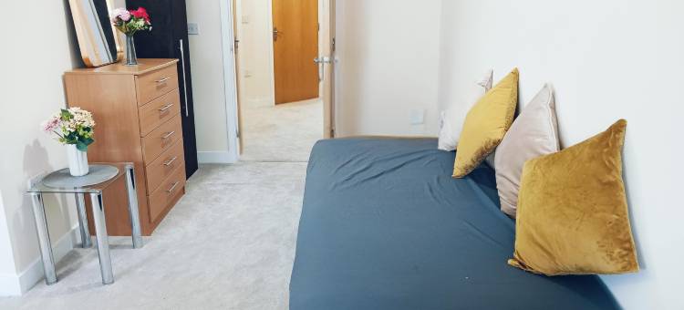 Cozy 2 Bedroom Flat, Woking | 30 min train London图片