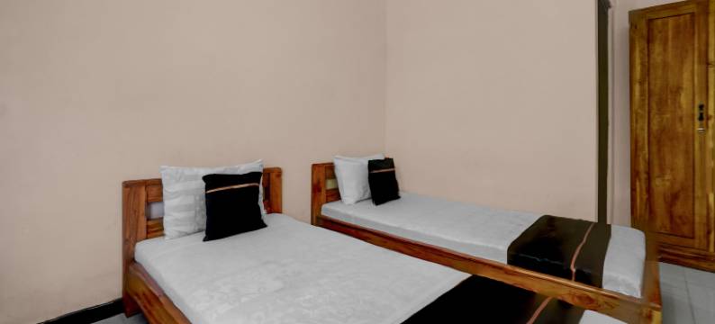 OYO 94899 Homestay Syariah Near UPN图片