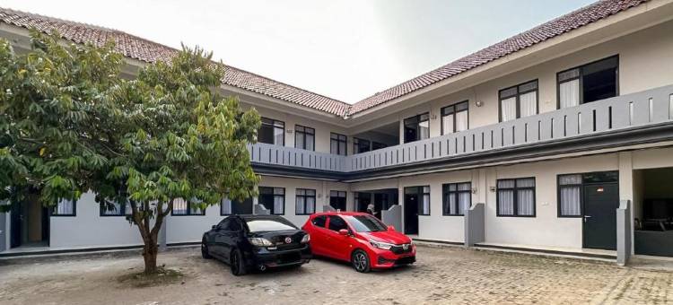 RedDoorz near Maulana Yusuf Stadium Serang图片