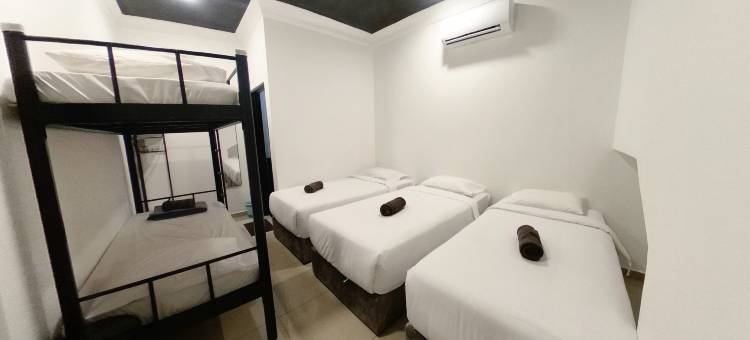 Hideaway Villa 20-46pax 9R9B PRIVATE POOL, KTV, BBQ, ARCADE GAMES, 3min to BEACH图片