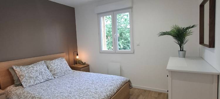 Large and quiet apartment next to the city center图片