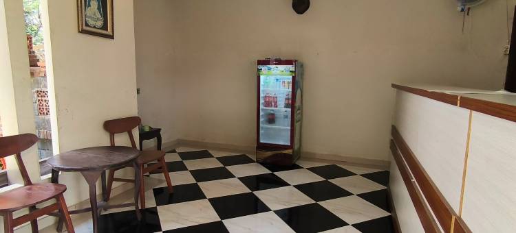 班登岸海滩酒店爪哇2号(Bandengan Beach Hotel Jepara 2)图片