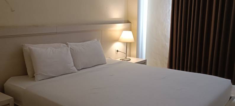 美娜多奇迹酒店(Miracle Hotel)图片