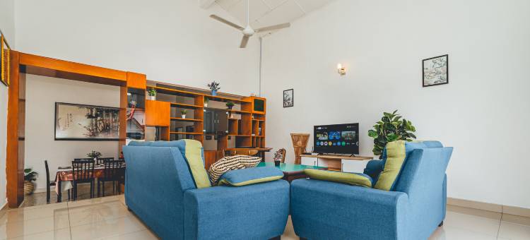 Batu Pahat w Pool table & Karaoke Villa 4BR 16pax图片