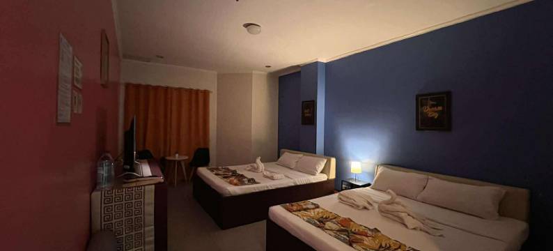 RedDoorz Premium @ RNJ Hotel图片