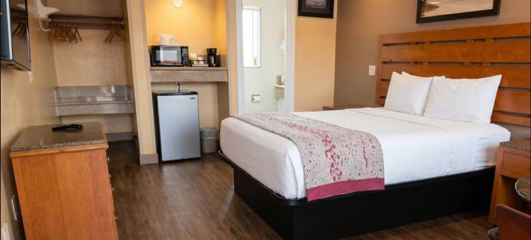 奥姆公园埃尔卡洪和圣迭戈酒店及套房(Om Park Inn and Suites El Cajon near San Diego)图片