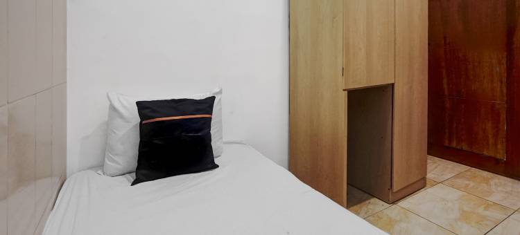 OYO 95035 和谐伊斯兰旅馆(OYO 95035 Harmony Guest House Syariah Sawojajar)图片