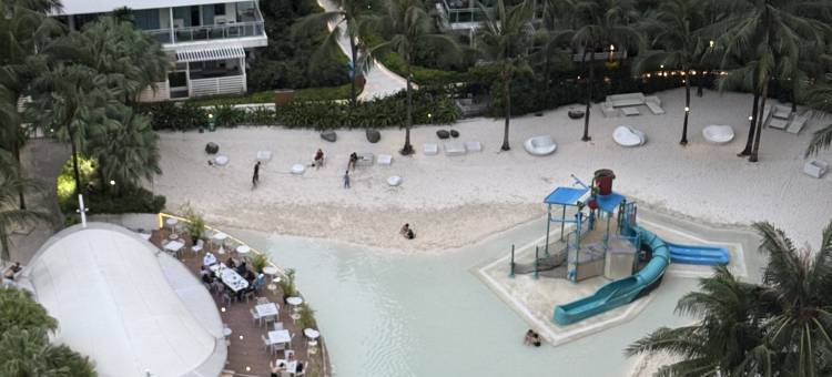 Luxury 2BR Deluxe Azure Resort Beachview Suite with Bathtub & Smart toilet图片