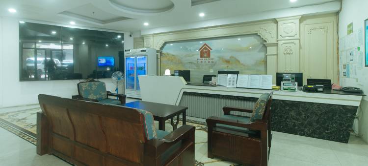 Home Me Hotel by RedDoorz图片