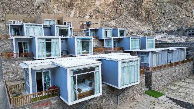 康索茨罕萨阿塔巴德湖度假酒店(The Consorts Hotels & Resorts HUNZA ATTABAD LAKE)