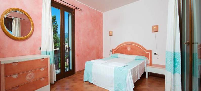 带泳池的海滨隐居处(Coastal Hideaway with Pool)图片