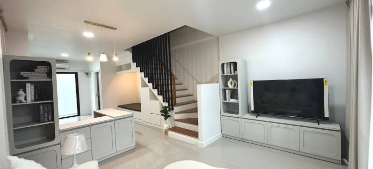 廊曼近机场极简风格度假屋(Minimalist style house in Don Mueang, near the airport)图片
