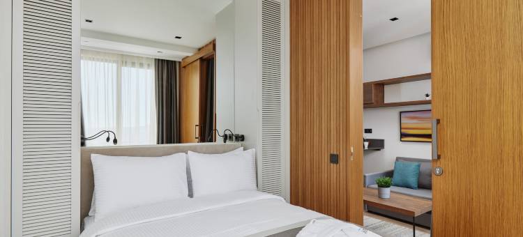 Bayview Hills豪华住宅(Bayview Hills Luxury Residences)图片