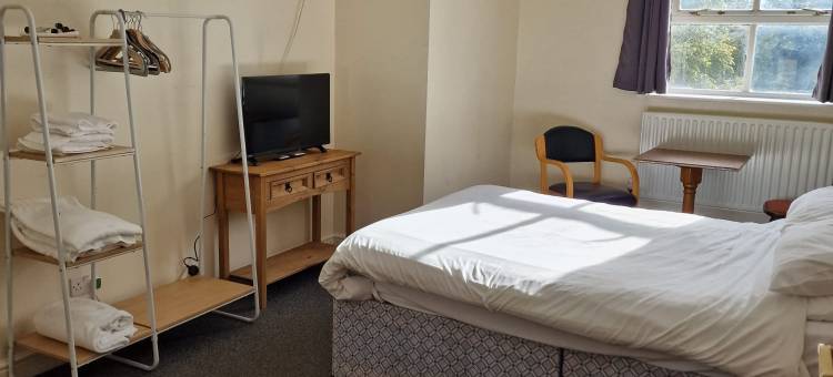 OYO 沃特曼斯阿姆斯赫舍姆酒店(OYO the Watermans Arms Hersham)图片