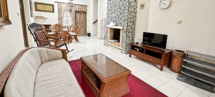 Large Villa Ciater 3BR near Sariater图片