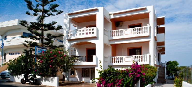 米哈利斯船长公寓 - 距卡拉马基海滩750米(Captain Michalis Apartments - 750m from Kalamaki Beach)图片