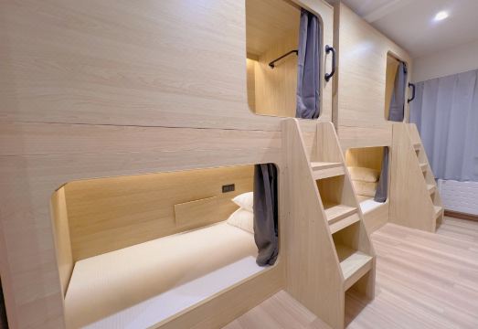 Snowball Hostel Hotel Overview