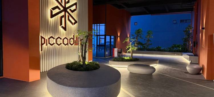 Piccadilly怡保高层景观套房｜私人停车｜3分钟至著名美食景点(Piccadilly Residence Ipoh - Private Car Park - High Floor with Balcony - 3 Min to Famous Eatries)图片