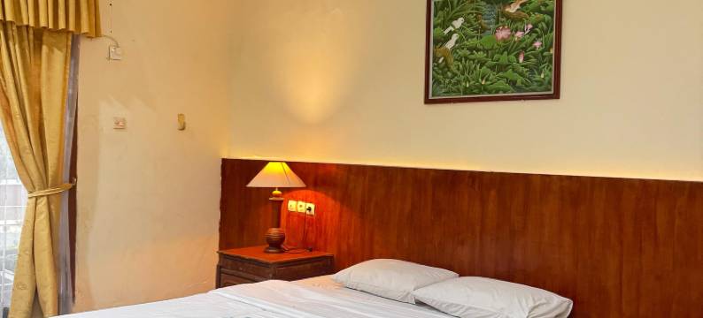 位于泰加尔萨里的2卧室-500平方米|带1个独立浴室(Dewi Ratih Hotel Batang)图片