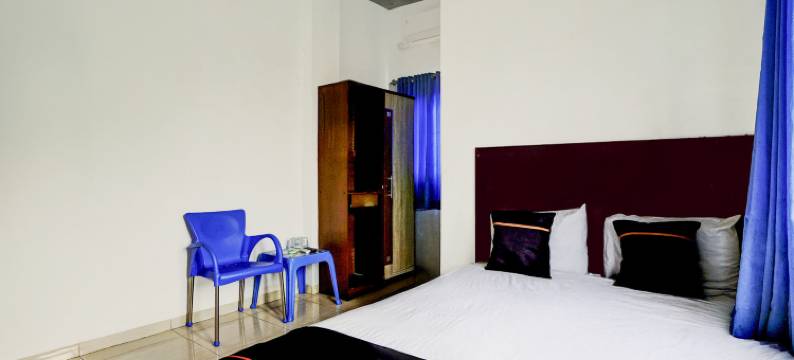 OYO 94818 萨比娜伊斯兰旅馆(OYO 94818 Sabina House Syariah)图片