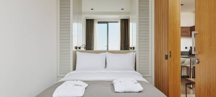Bayview Hills豪华住宅(Bayview Hills Luxury Residences)图片