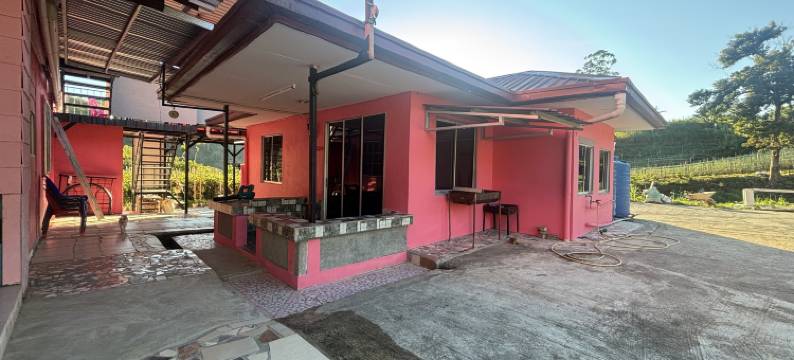 Kundasang Pink Homestay图片