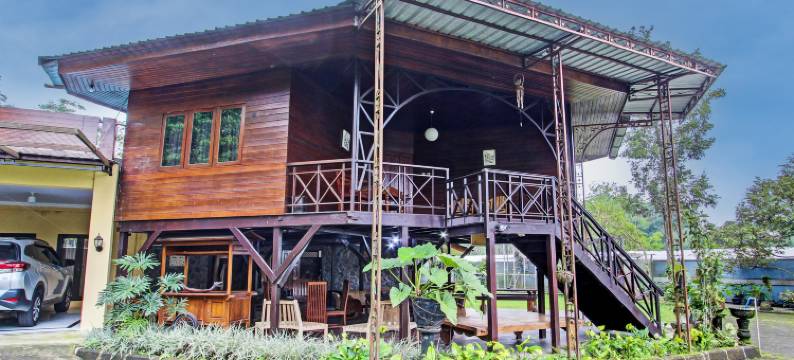 O普里阿德姆86号酒店-靠近默拉皮高尔夫俱乐部-双层床(Hotel O Puri Adem 86 Syariah BunkbedNearMerapi Golf Club)图片