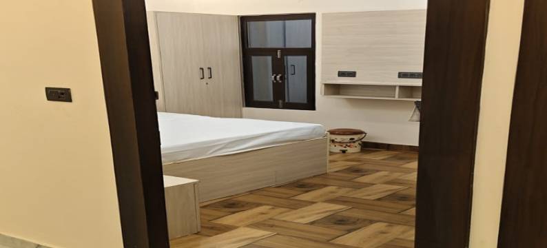 哈里奥姆天堂酒店(Hotel Hariom Paradise)图片