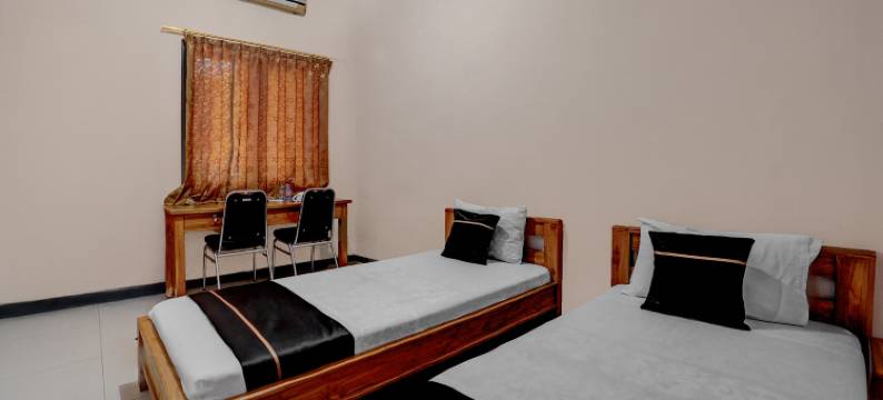 OYO 94899 Homestay Syariah Near UPN图片