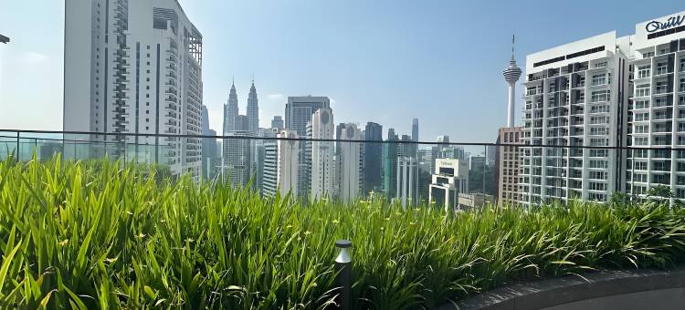 KLCC马杰斯特套房【中文礼遇⭐顶层双峰塔景观无边泳池⭐近轻轨站】(Majestic by Avery at KLCC【Located in the City Center+10 mins to Twin Towers+Rooftop Infinity pool】)图片