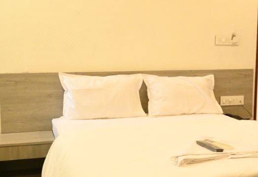 Hotel Earth Umberalla Hotel Overview