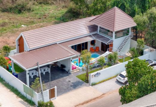 Ongsa Poolvilla @Udonthani Hotel Overview