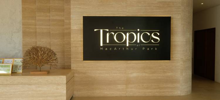 The Tropics at MacArthur Park Resort and Convention Center图片