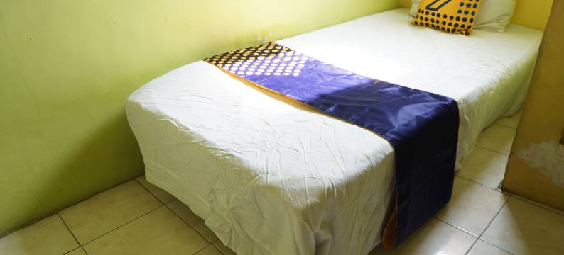 SPOT ON 93611 Kost Pak Suyatno Syariah 2住宿(SPOT ON 93611 Kost Pak Suyatno Syariah 2)图片