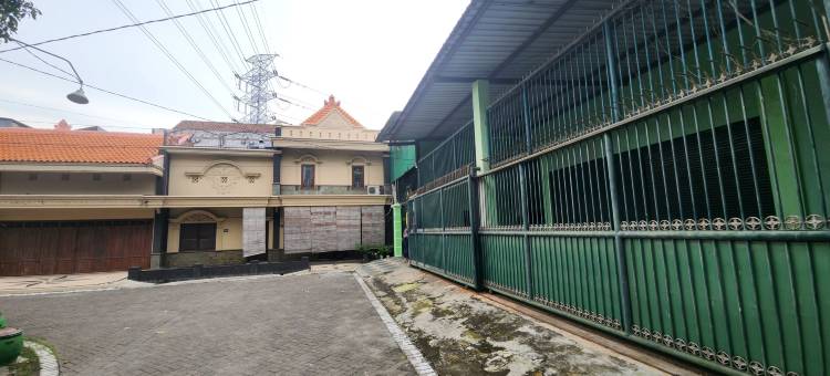OYO 95107 靠近Ubaya的绿色民宿(OYO 95107 Green Homestay Near Ubaya)图片