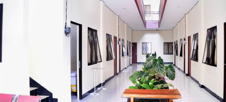 Urbanview @ Nalaya Homestay Mataram图片