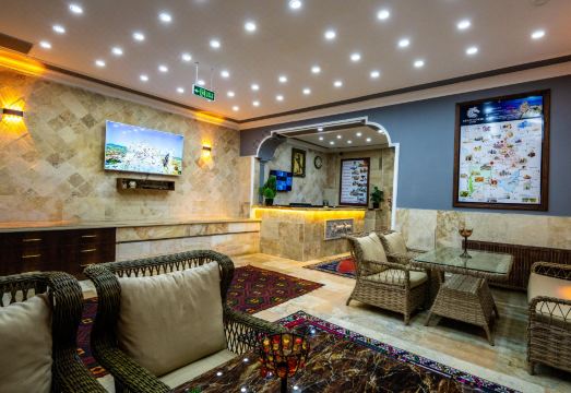 Hotels Crazy Horse Hotel Overview