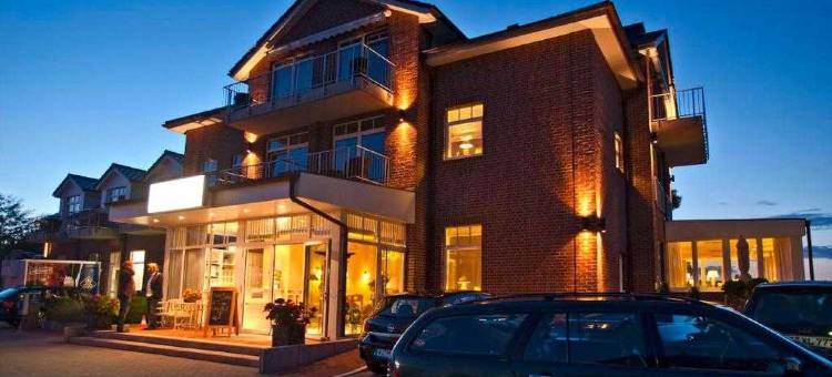 海肯多夫波罗的海海滨桑拿酒店(Belvilla)(Heikendorf Ostseebad Strandhotel mit Sauna by Belvilla)图片
