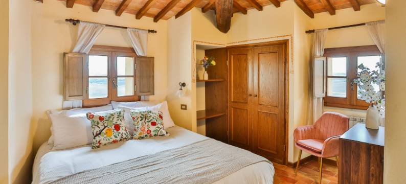 拉贾蒂科的拉卢纳里亚(La Lunaria di Lajatico)图片