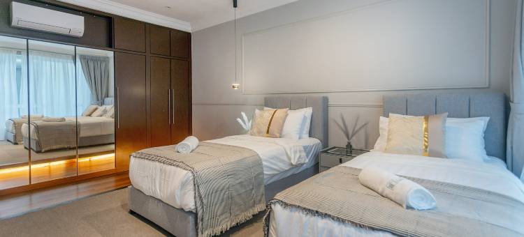 KLCC附近U Thant区325 Ritchie豪华别墅(325 Ritchie by COBNB@ U Thant.)图片