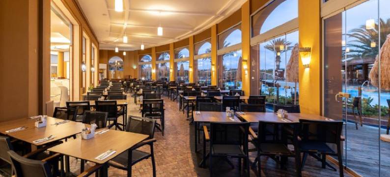 佩斯塔纳波尔图圣海滩度假村(食宿全包)(Pestana Porto Santo All Inclusive, Premium Beach & Spa Resort)图片