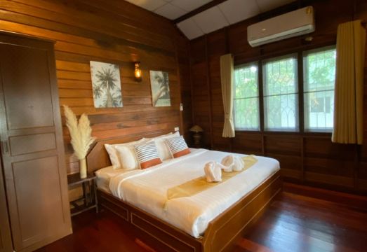 Jayden Villas Hotel Overview