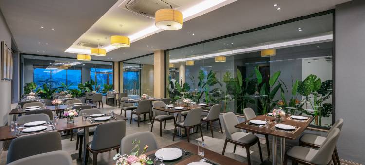 黄金季节酒店(Golden Season Hotel)图片