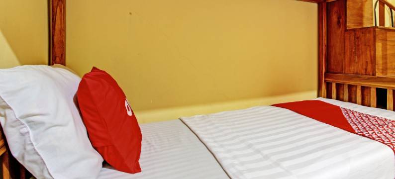 O普里阿德姆86号酒店-靠近默拉皮高尔夫俱乐部-双层床(Hotel O Puri Adem 86 Syariah BunkbedNearMerapi Golf Club)图片