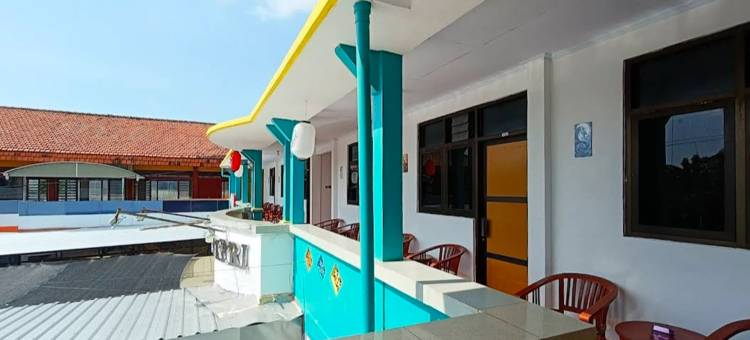 TwoSpaces苏托莫民宿(TwoSpaces Living at Sutomo Homestay, Madiun)图片