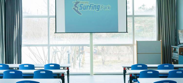 居昌冲浪公园酒店(Geochang Surfing Park Resort & Glamping)图片