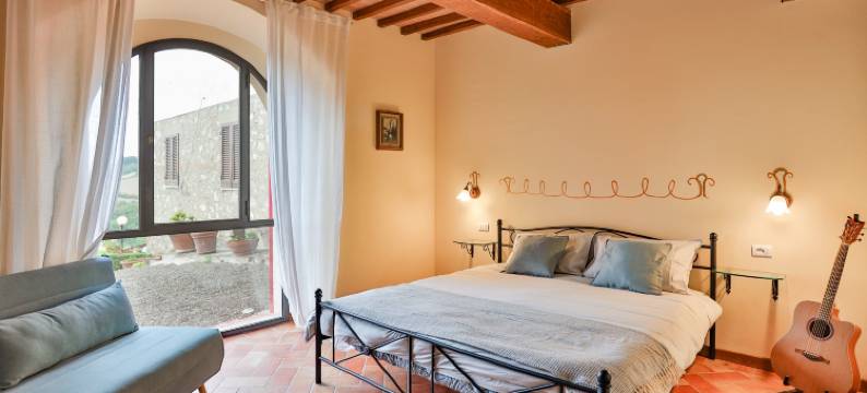 拉贾蒂科的拉卢纳里亚(La Lunaria di Lajatico)图片