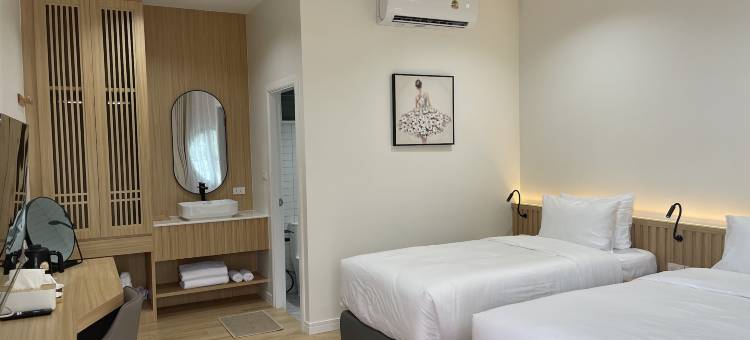 Mani Ranong Hotel图片