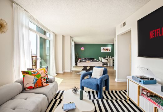 Ocean 2min | Pool | PacMan | Jacuzzi | Parking Hotel Overview